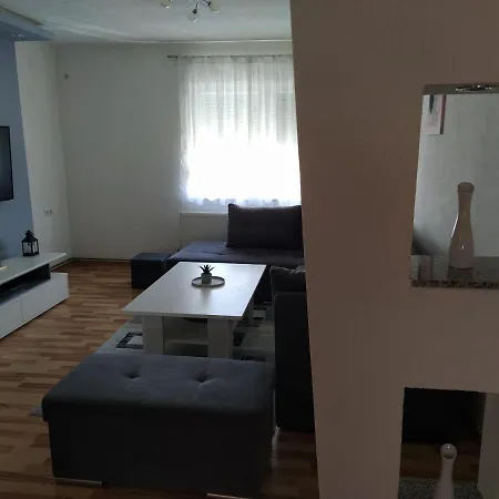 Apartment Apartman Dino *
